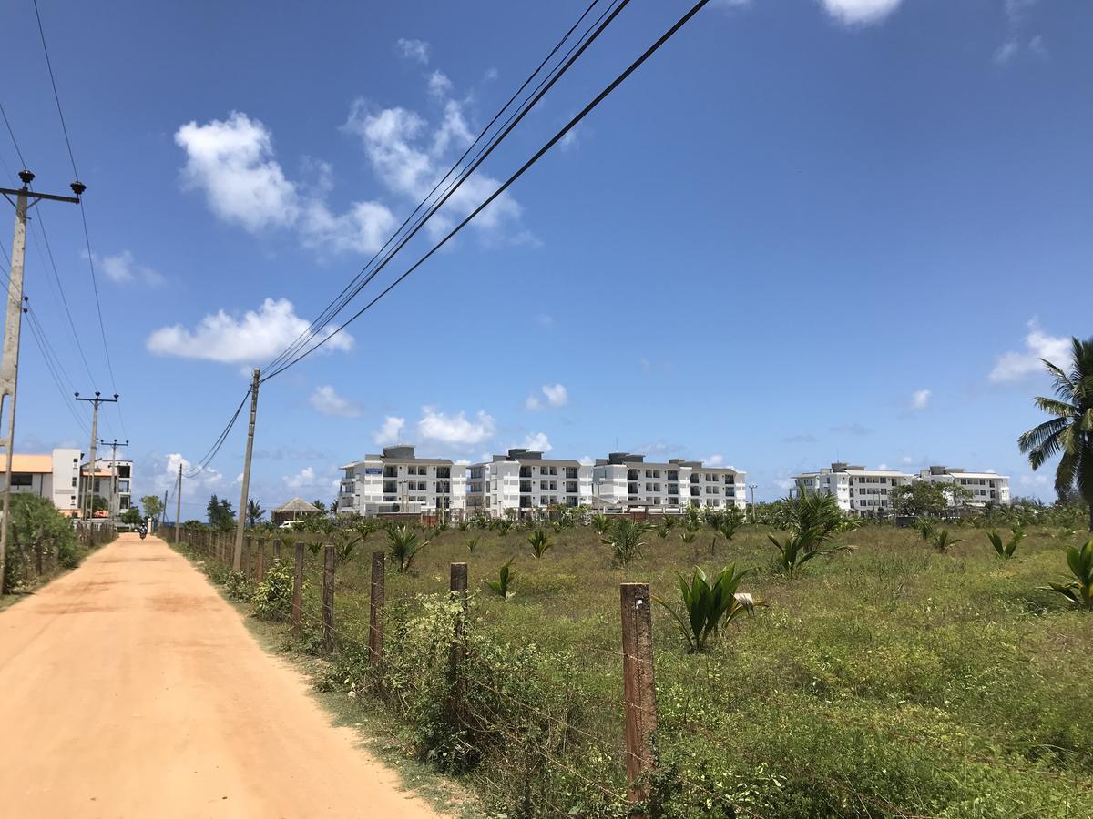 Araliya Oceanfront Condos Nilaveli, Trincomalee Экстерьер фото