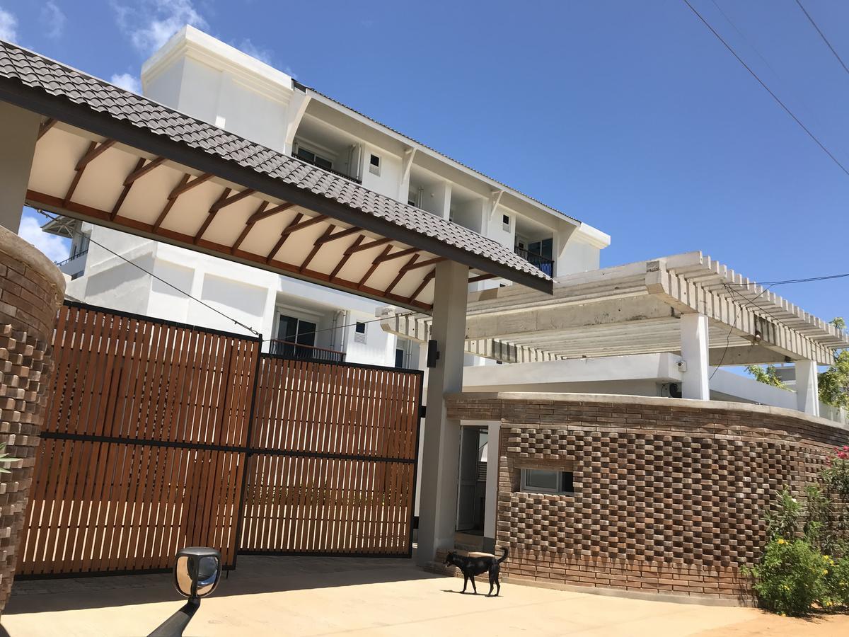 Araliya Oceanfront Condos Nilaveli, Trincomalee Экстерьер фото